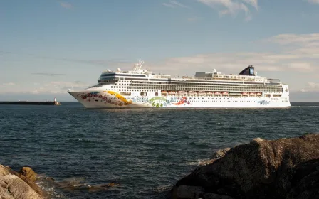 Norwegian Pearl cruise ship sailing to homeport